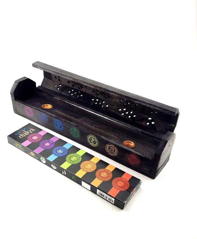 STOJÁNEK NA VONNÉ TYČINKY A KUŽELY TRUHLIČKA BLACK CHAKRA + ČAKROVÉ VONNÉ TYČINKY